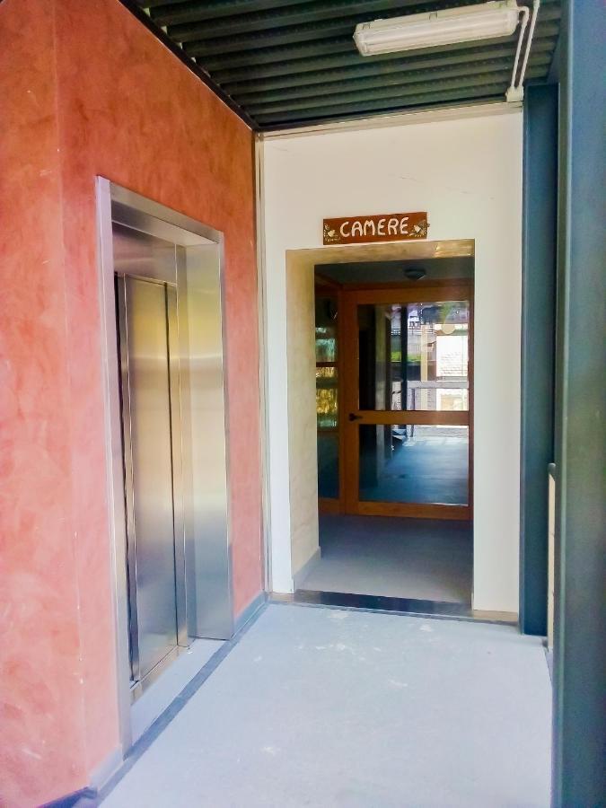 La Casa Del Popolo Hotel Prato Carnico Bagian luar foto